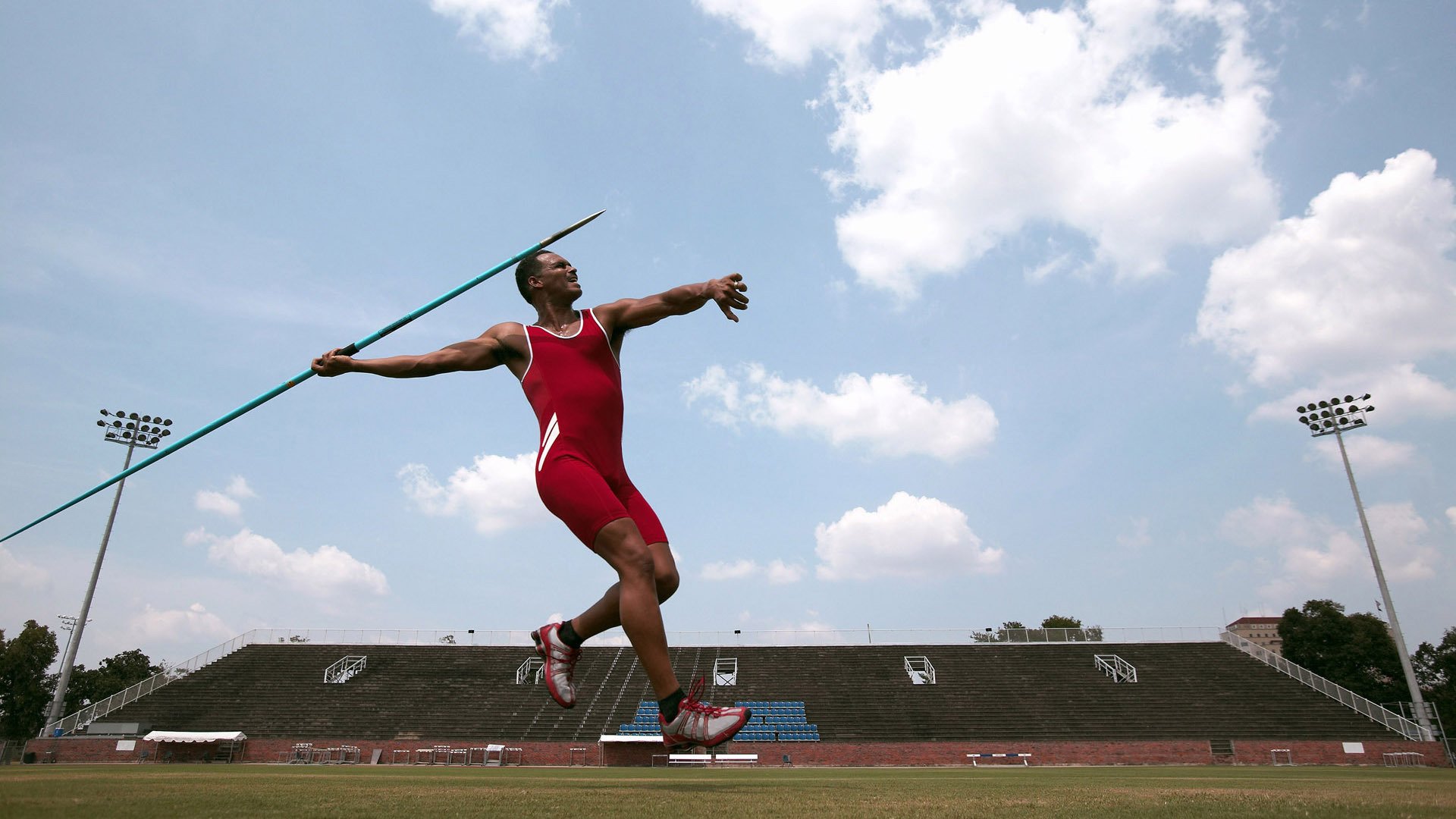 体育新闻中心深度观察栏目上线,体育新闻报道栏目
