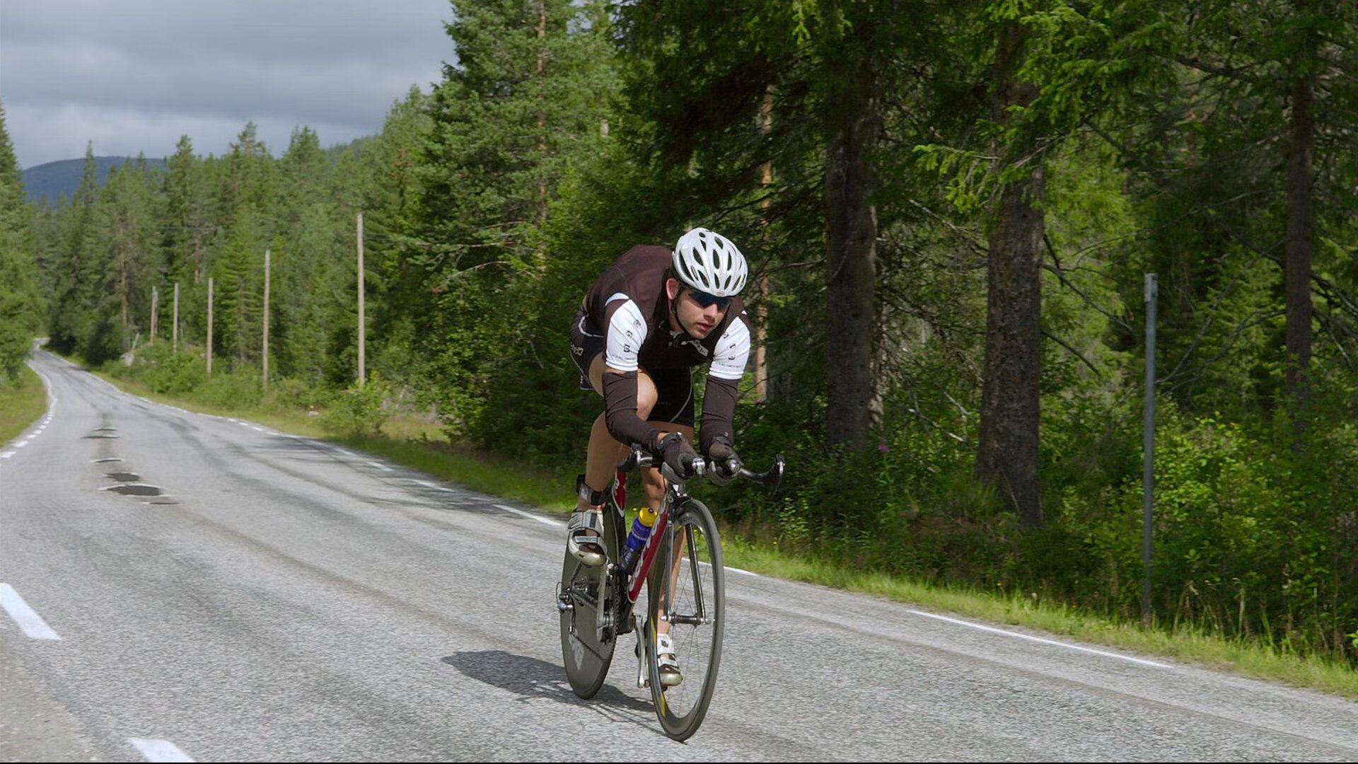 瓜迪奥拉与克洛普再度斗智,战术博弈精彩纷呈